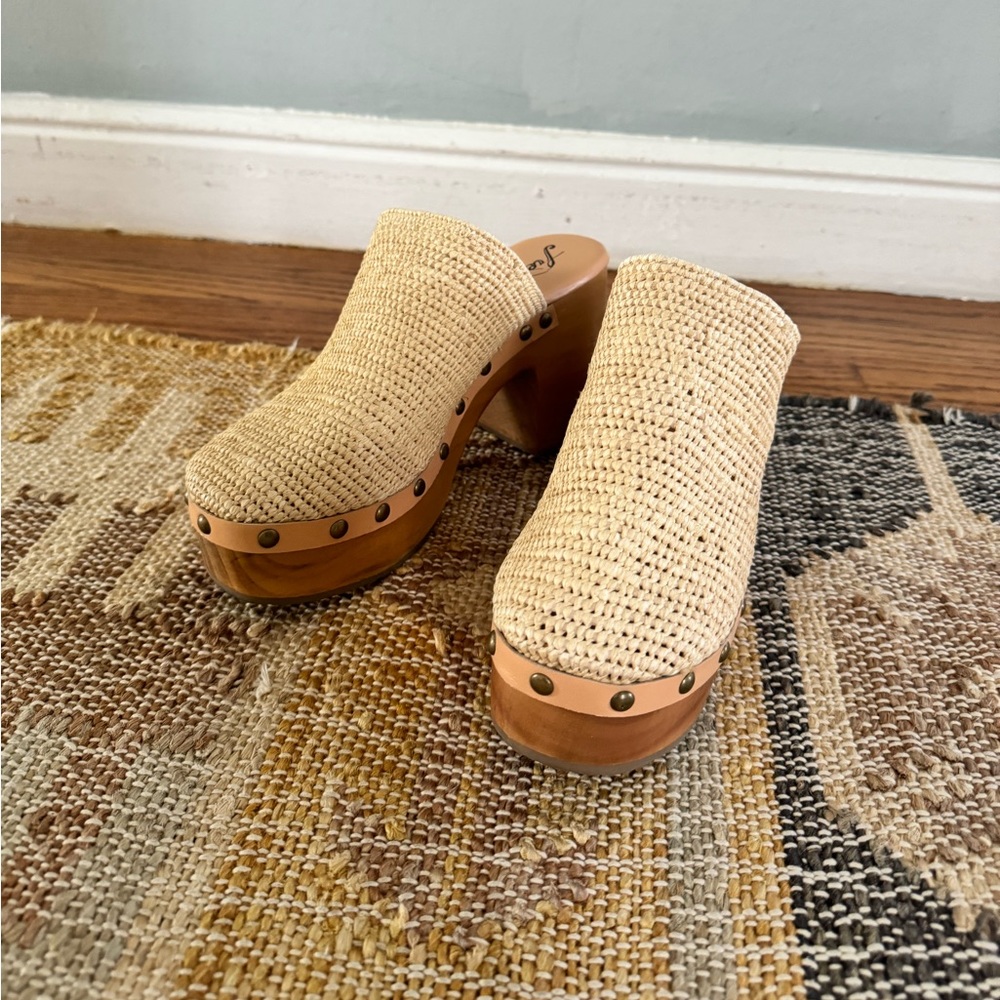 Free People Claudia Crochet clogs